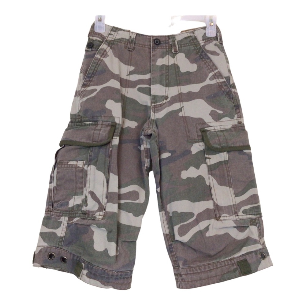 Wear First Youth Camouflage Cargo Shorts Size 8